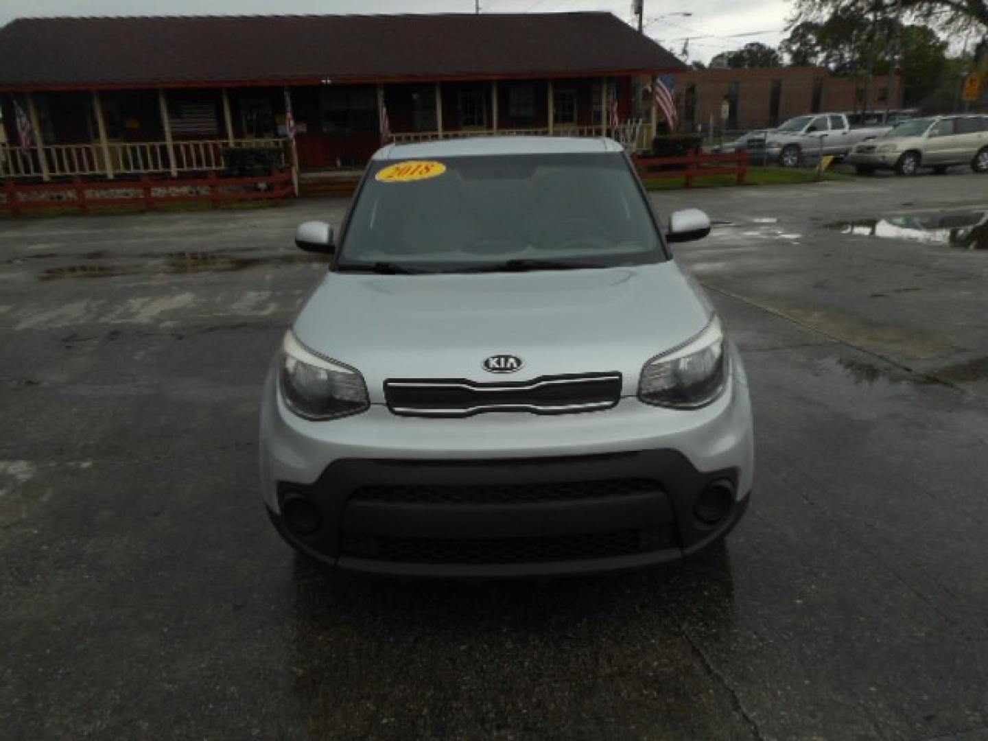 2018 SILVER KIA SOUL (KNDJN2A28J7) , located at 10405 Abercorn Street, Savannah, GA, 31419, (912) 921-8965, 31.988262, -81.131760 - Photo#0